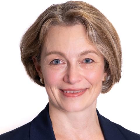 Dr.  Eva-Maria Hertkens