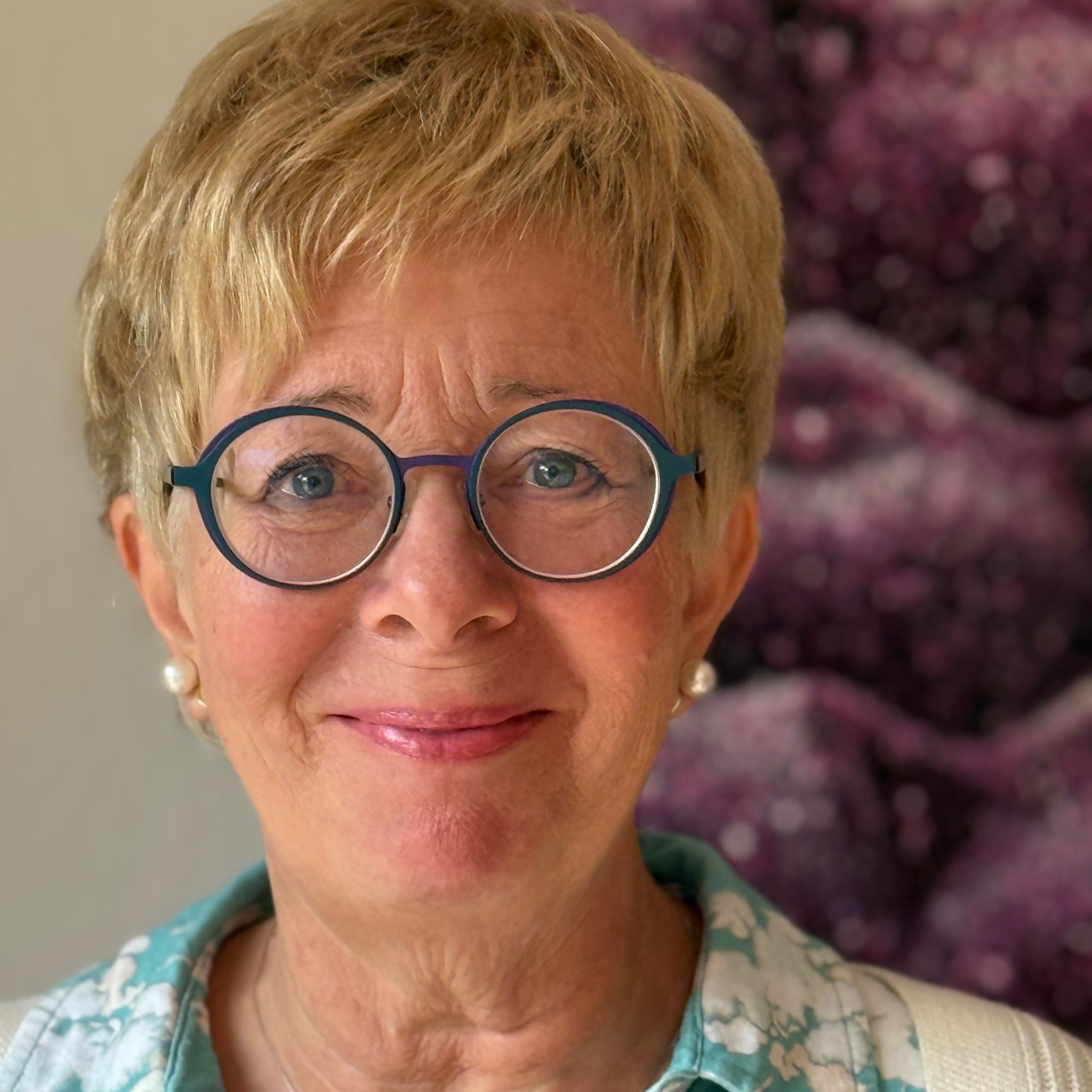 Dr. Claudia Kolletzki