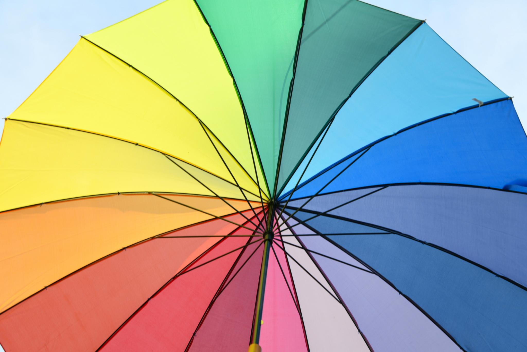 Regenbogenschirm_by_Wolfgang_Cibura_pfarrbriefservice.jpg