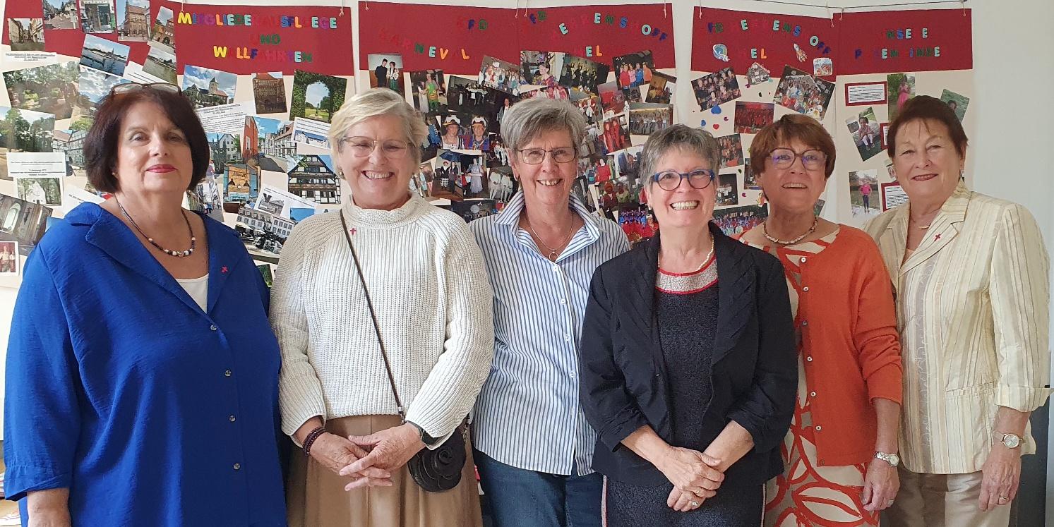 kfd Herrenshoff mit Vera Koerfer, Stellv. Vorsitzende der kfd Aachen