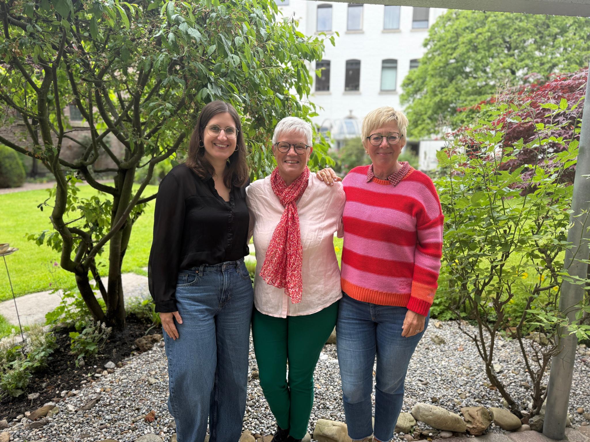 kfd-Diözesanvorstand Aachen: Yasmin Raimundo, Gabriele Vogt, Dr. Claudia Kolletzki (v. l. n. r.)