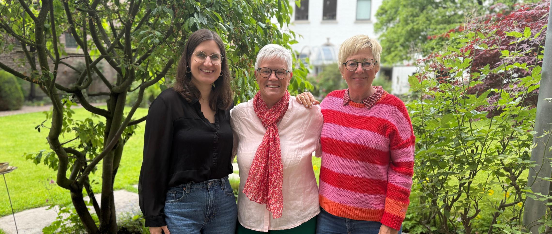 kfd-Diözesanvorstand Aachen: Yasmin Raimundo, Gabriele Vogt, Dr. Claudia Kolletzki (v. l. n. r.)