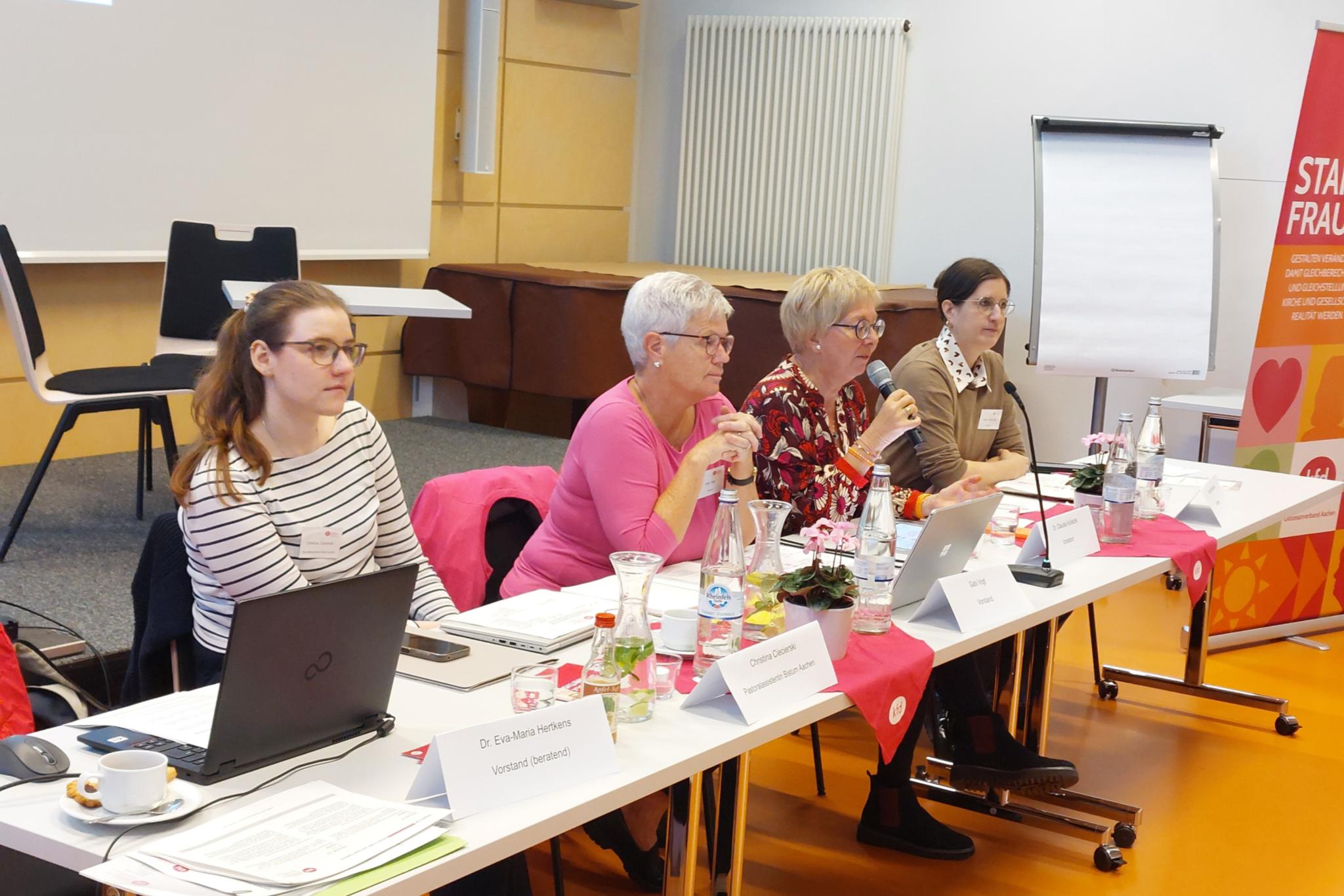 Der kfd Diözesanvorstand bei der Diözesanversammlung Oktober 2026